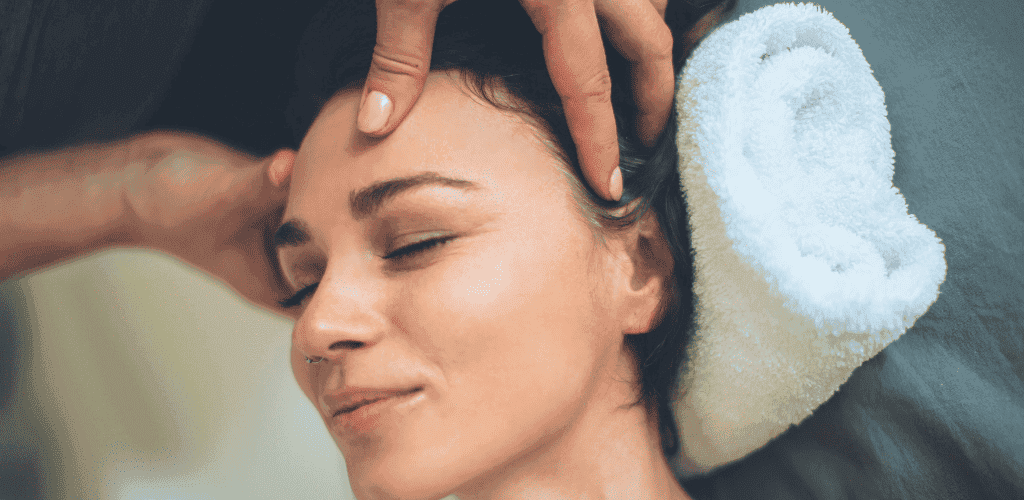 Thai Couples Massage Glasgow — side-by-side treatments in a private room
